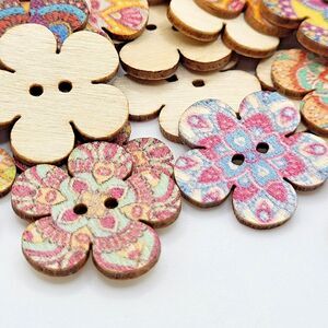 NWOT 100 Pieces Boho Mized Painted Floral Wooden Buttons 0.75in 2 hole